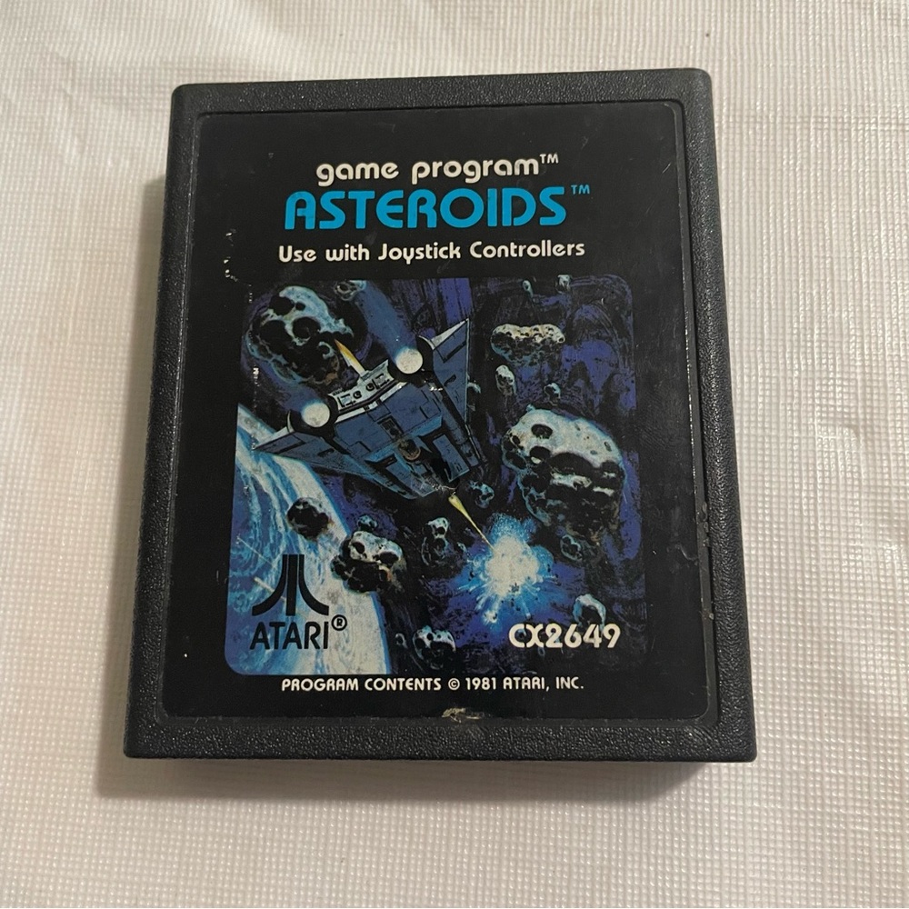☘️2/$20☘️ Atari 2600 game - Asteroids